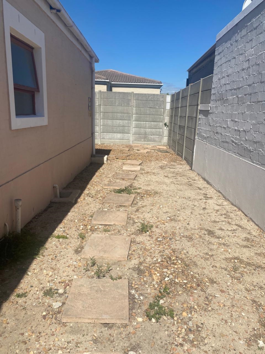2 Bedroom Property for Sale in Hunters Creek Western Cape